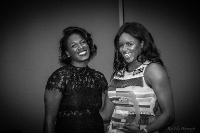 Gabrelle Abernathy and litle sister Jennifer